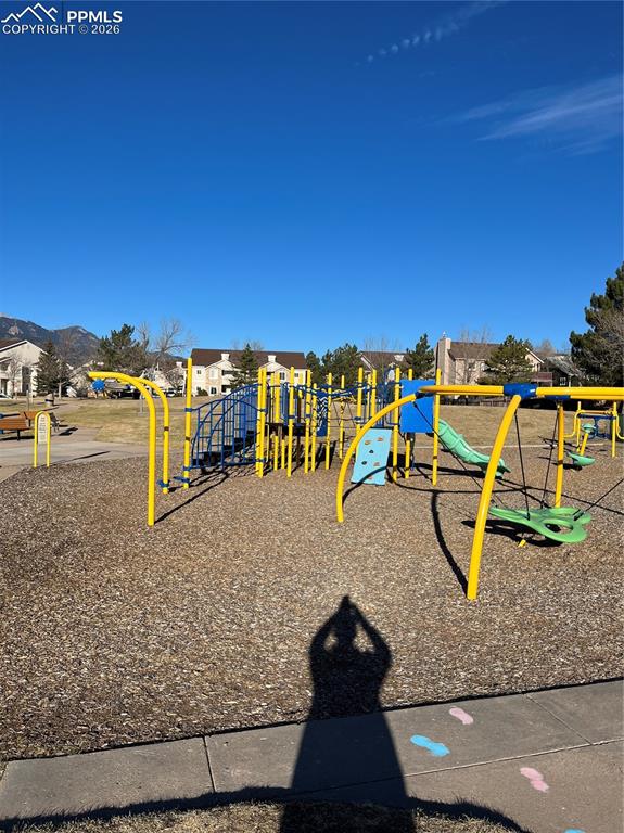 Image 32 of 35: PARK AND CHILDREN