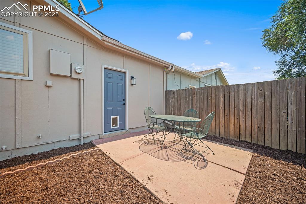 Image 21 of 27: Patio