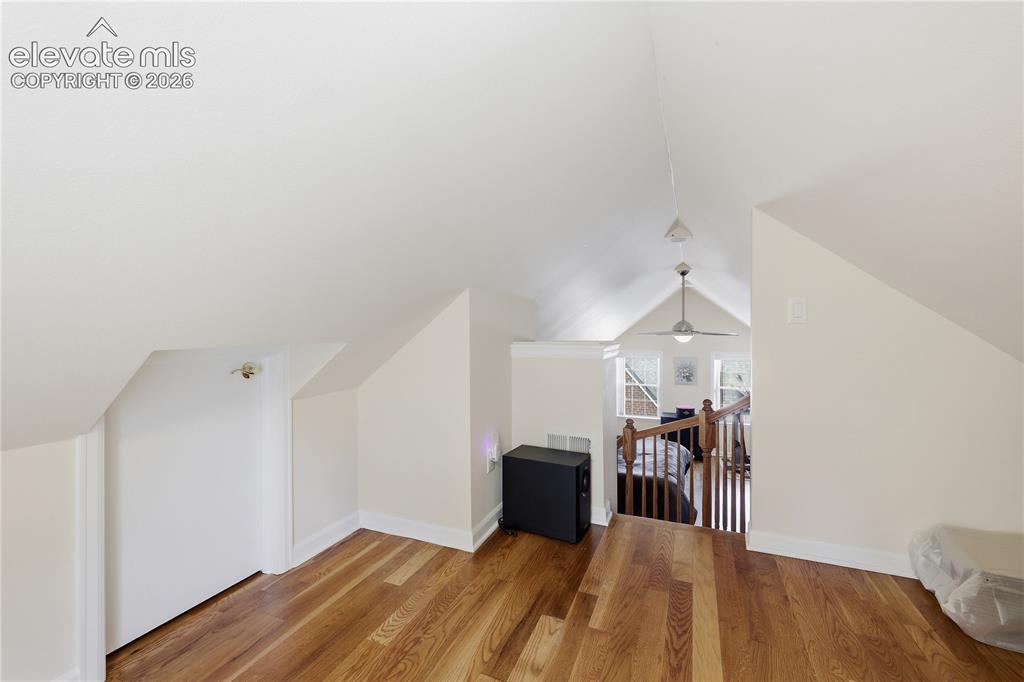 Image 21 of 42: Bonus Room