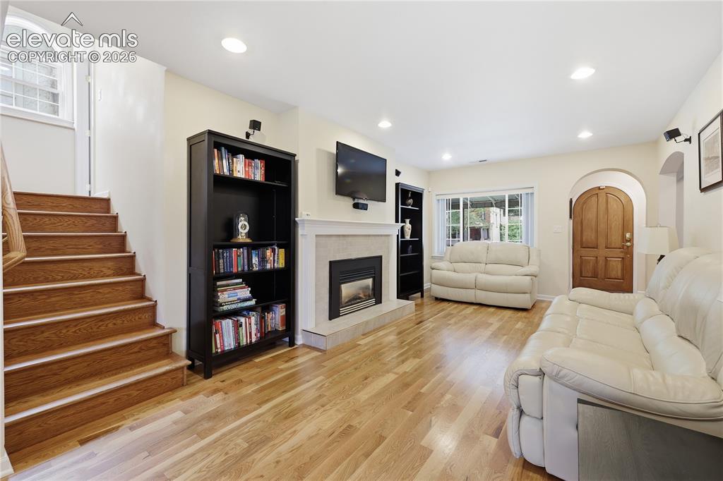 Image 7 of 42: Living Room