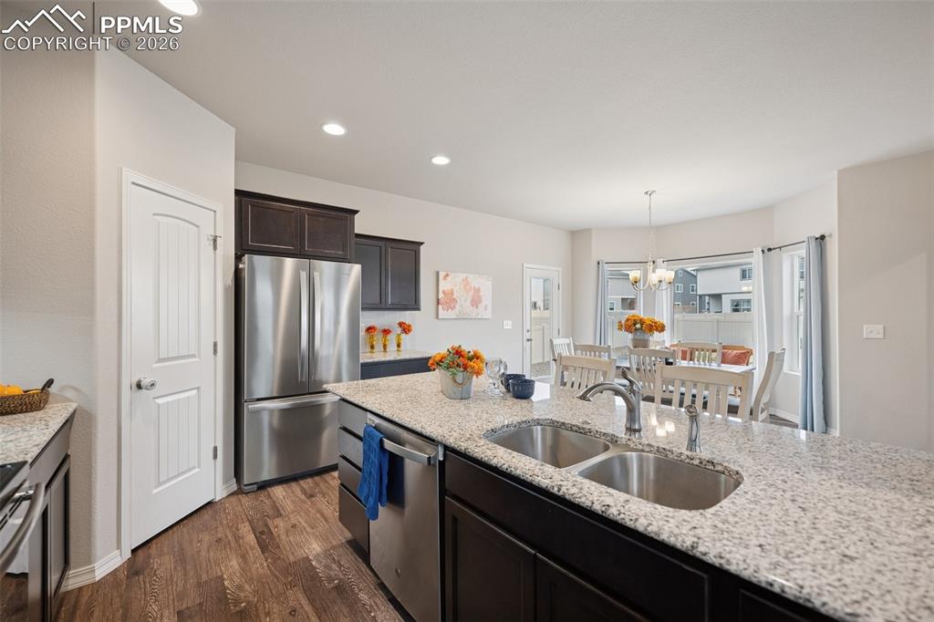Image 16 of 39: Kitchen