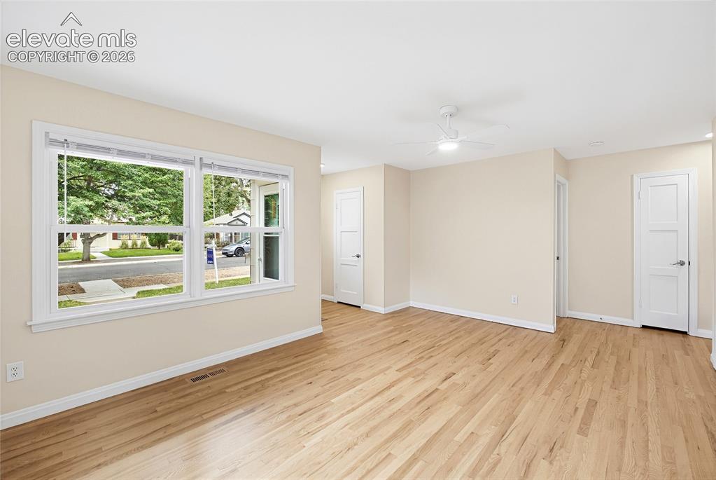 Image 8 of 38: Great natural light