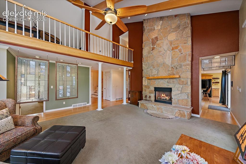Image 11 of 50: Living Room