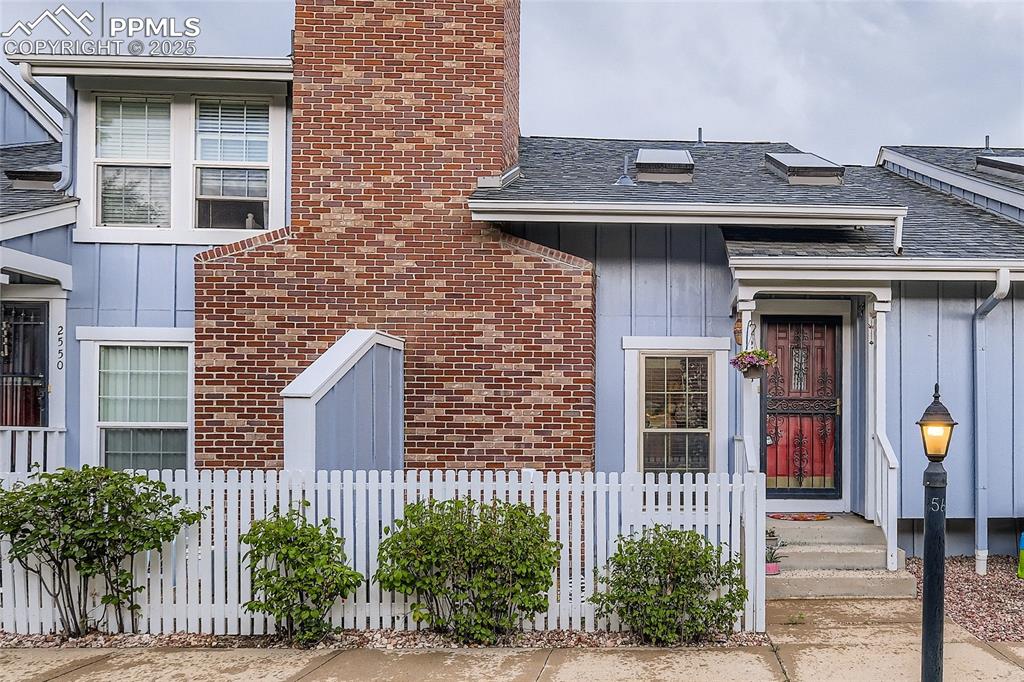 Image 3 of 27: Front of Structure