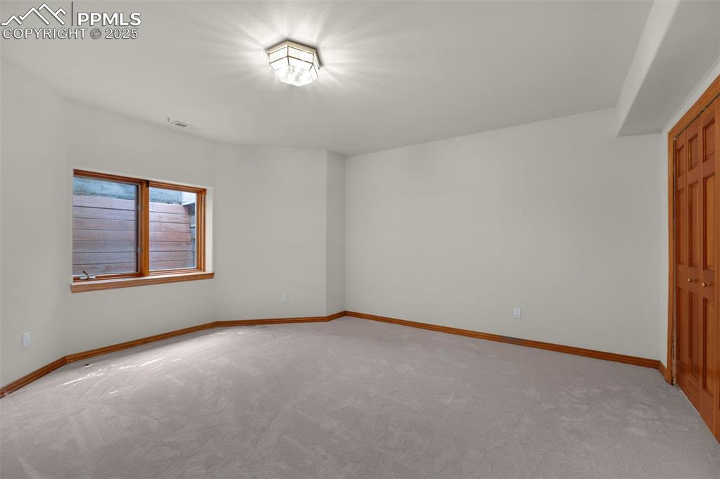 Image 43 of 50: Bedroom