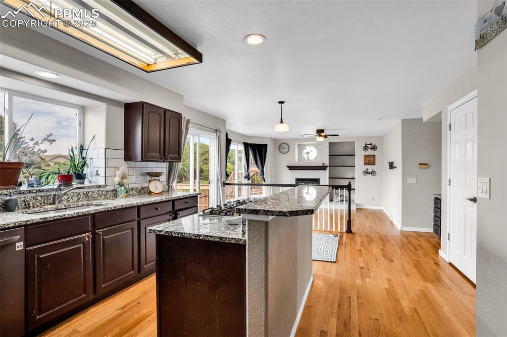 Image 11 of 48: Kitchen
