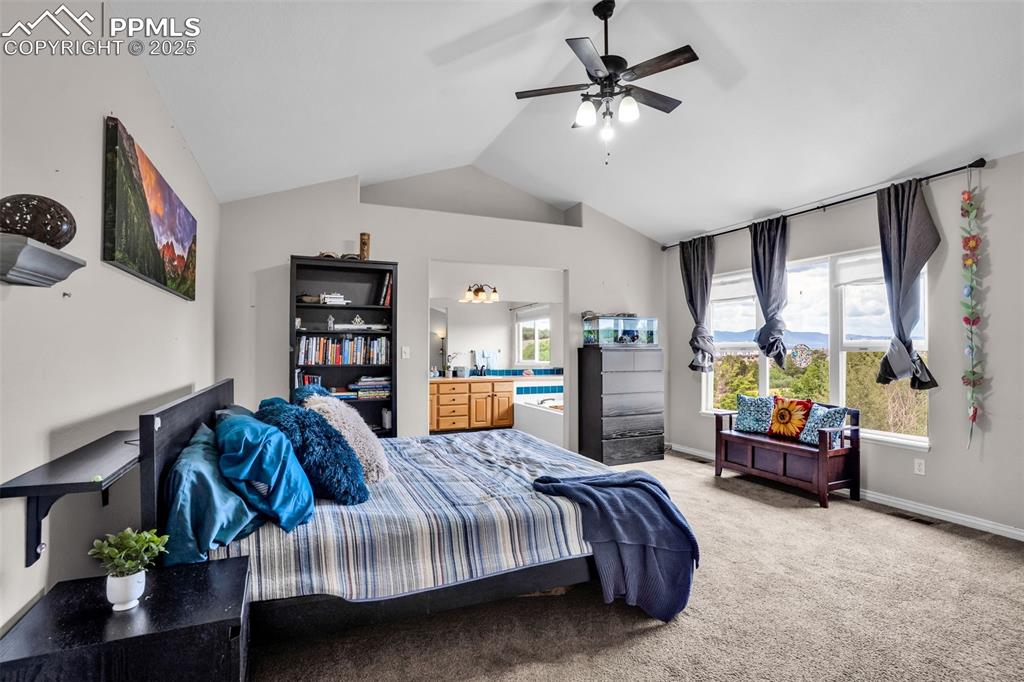 Image 19 of 48: Bedroom