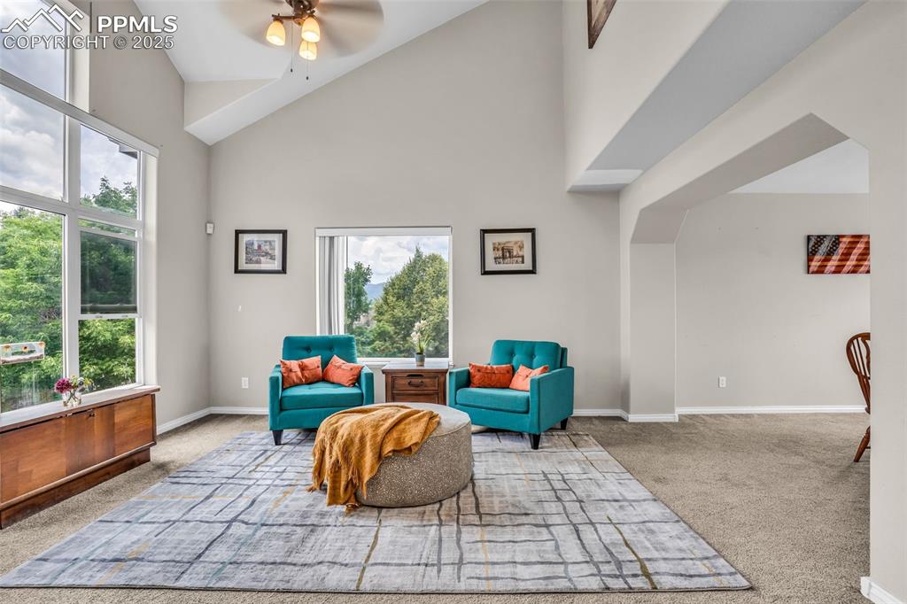 Image 7 of 48: Sitting Room