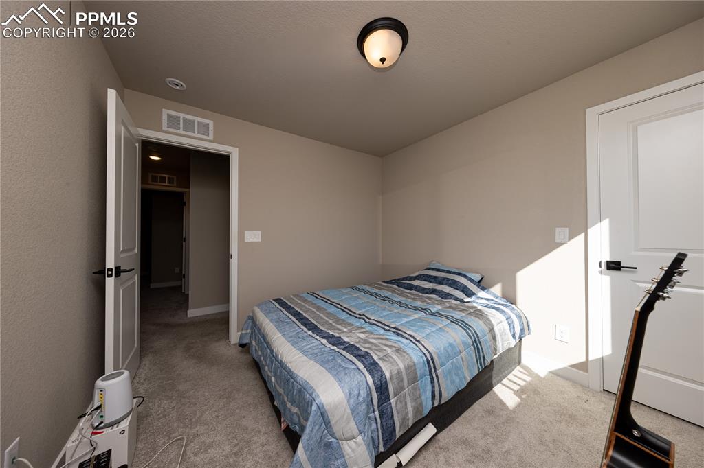 Image 14 of 31: Bedroom