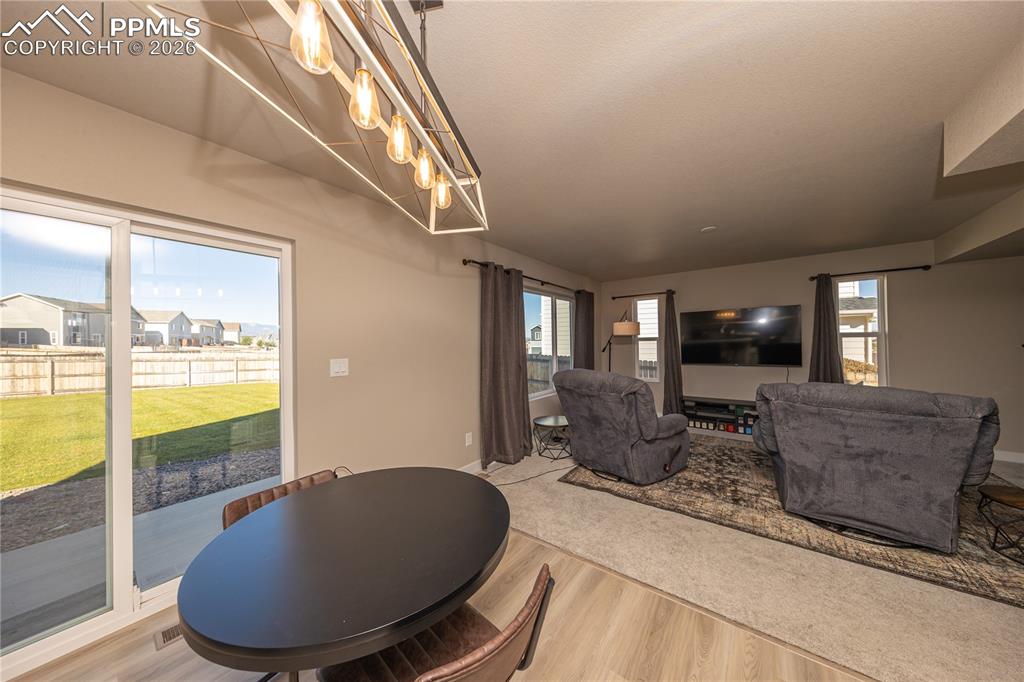 Image 9 of 31: Living Room