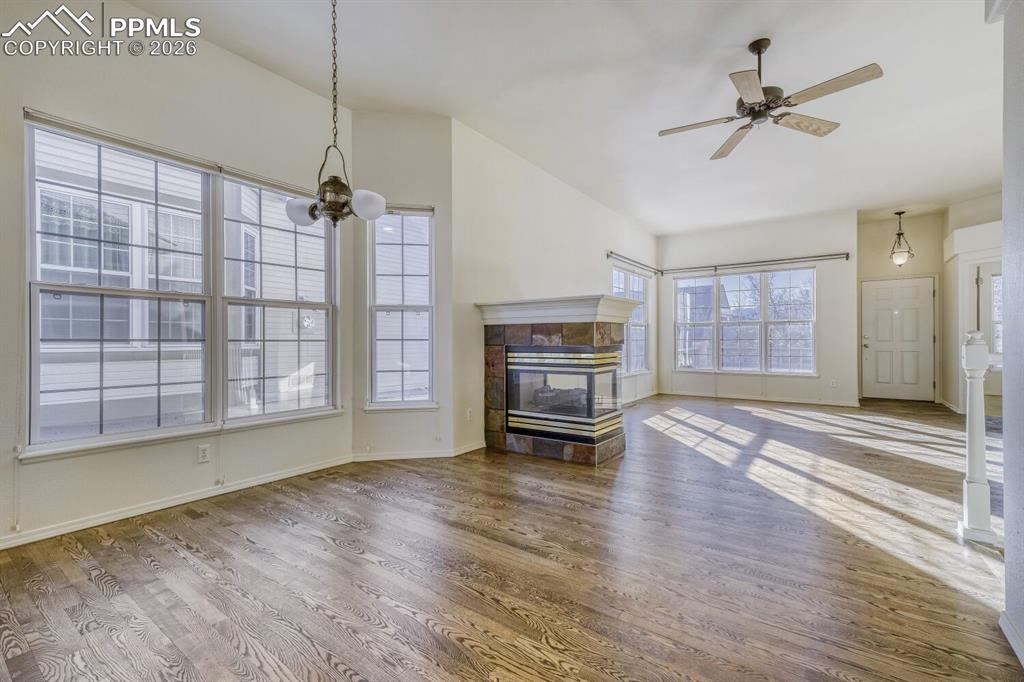 Image 9 of 25: Living Room