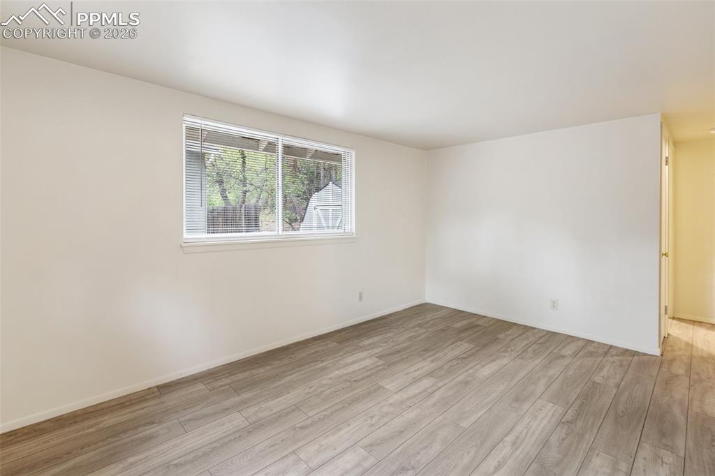 Image 10 of 35: Living Room