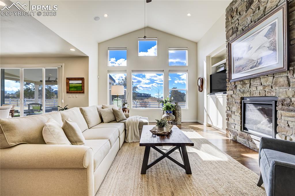 Image 15 of 50: Living Room