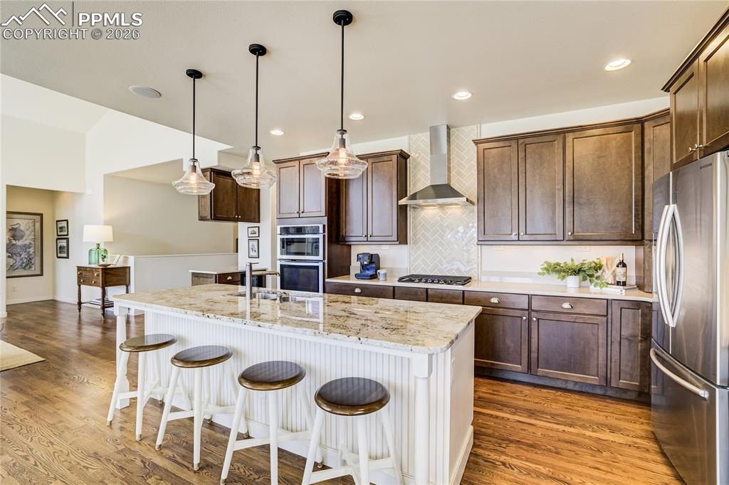 Image 23 of 50: Kitchen