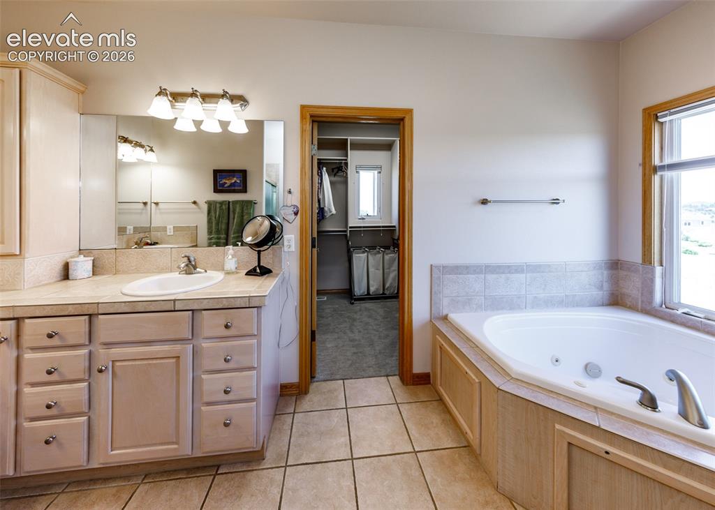 Image 33 of 45: Master Bathroom