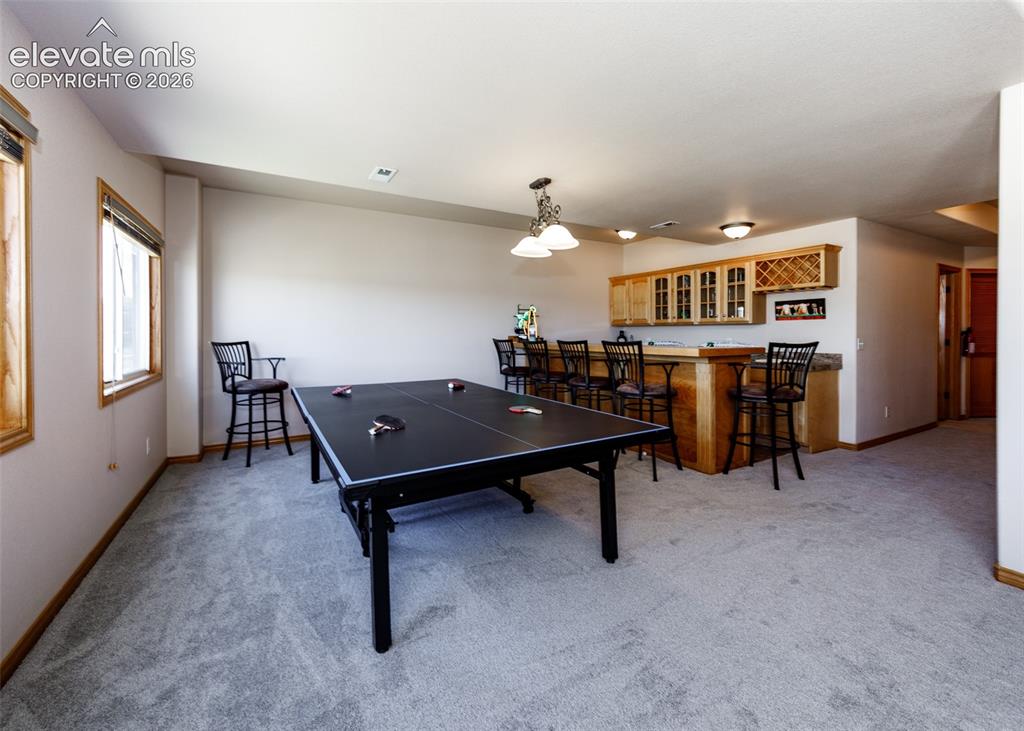 Image 38 of 45: Wet Bar in family room