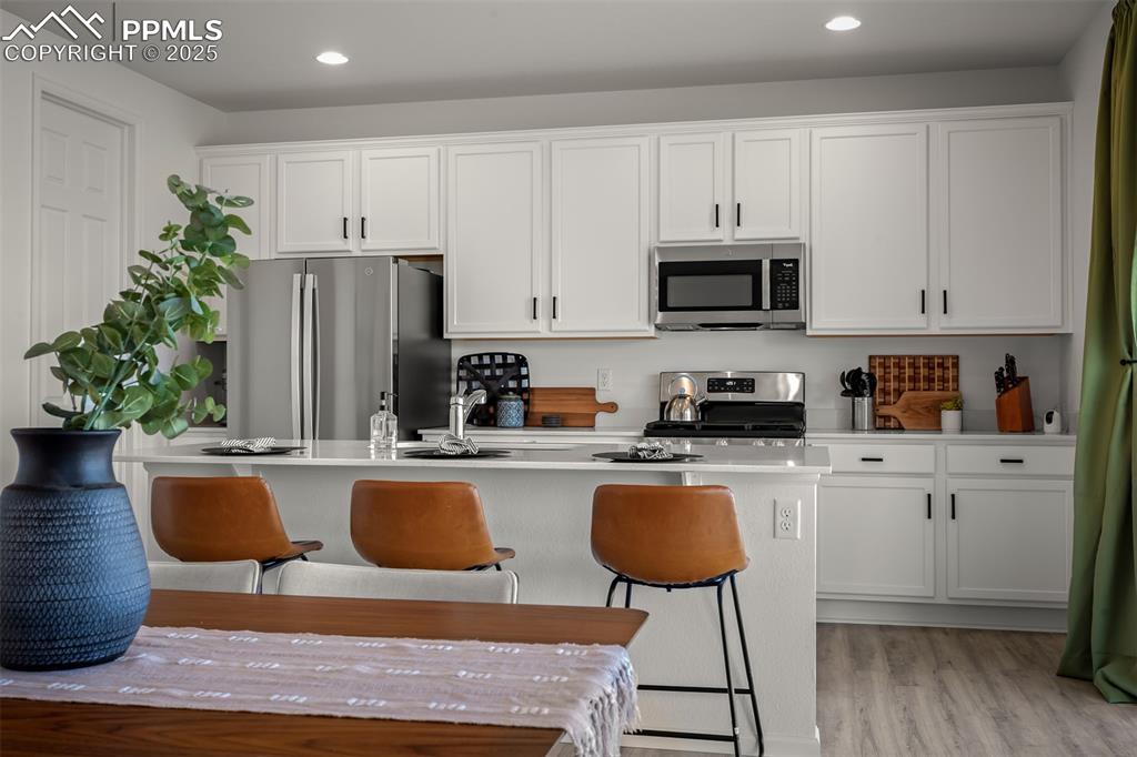 Image 9 of 46: Kitchen