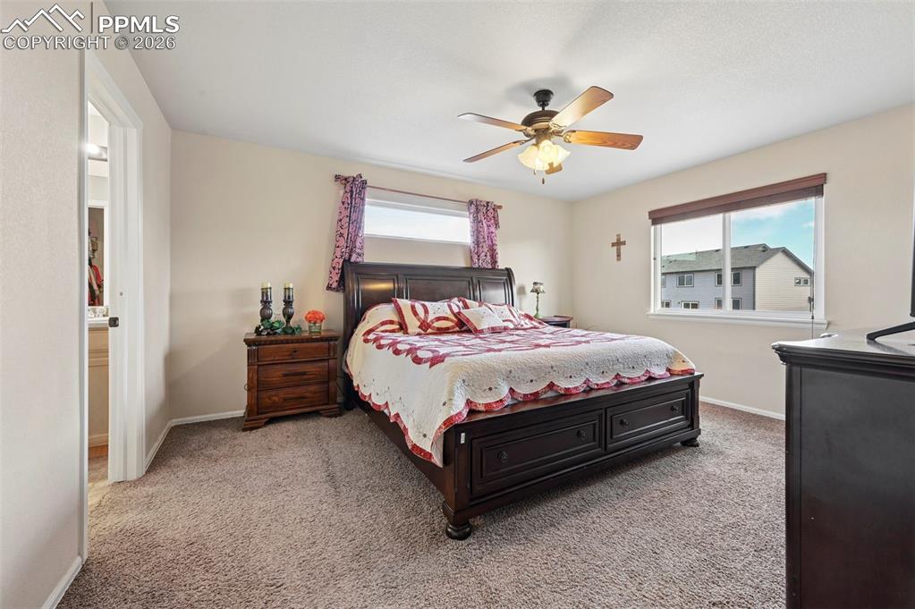 Image 21 of 44: Bedroom