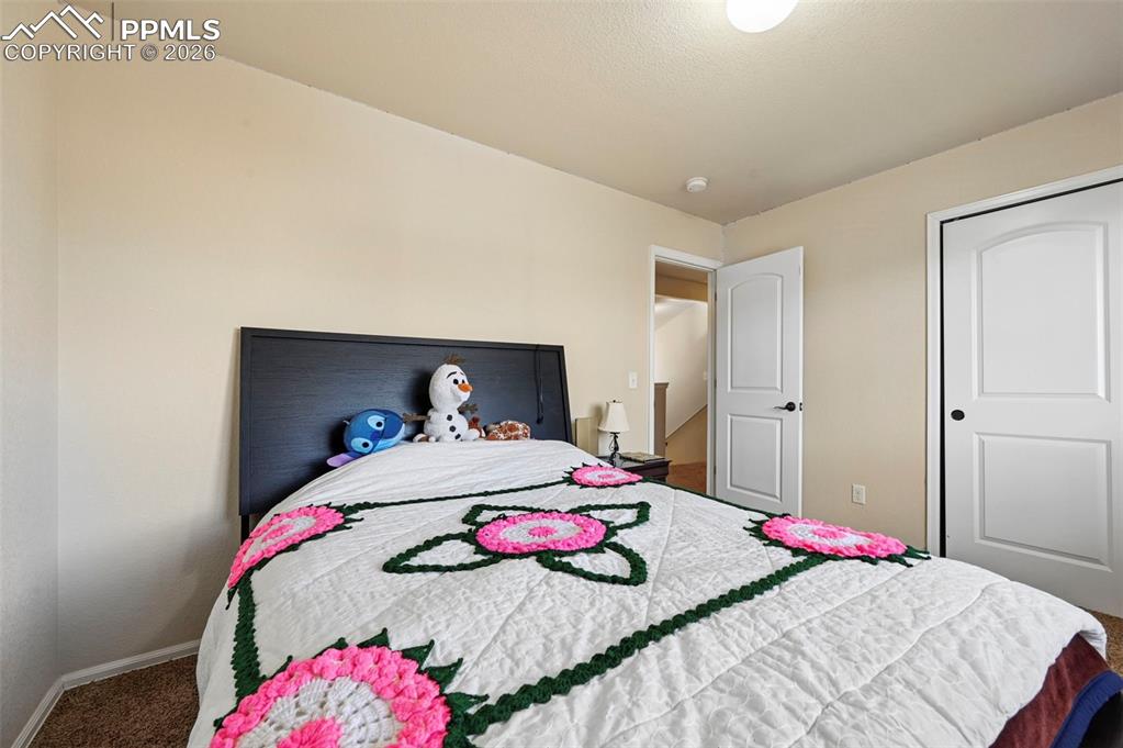 Image 29 of 44: Bedroom