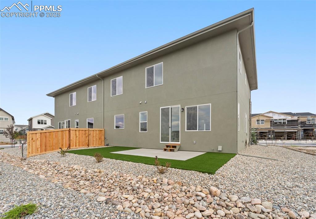 Image 35 of 36: Back of Structure