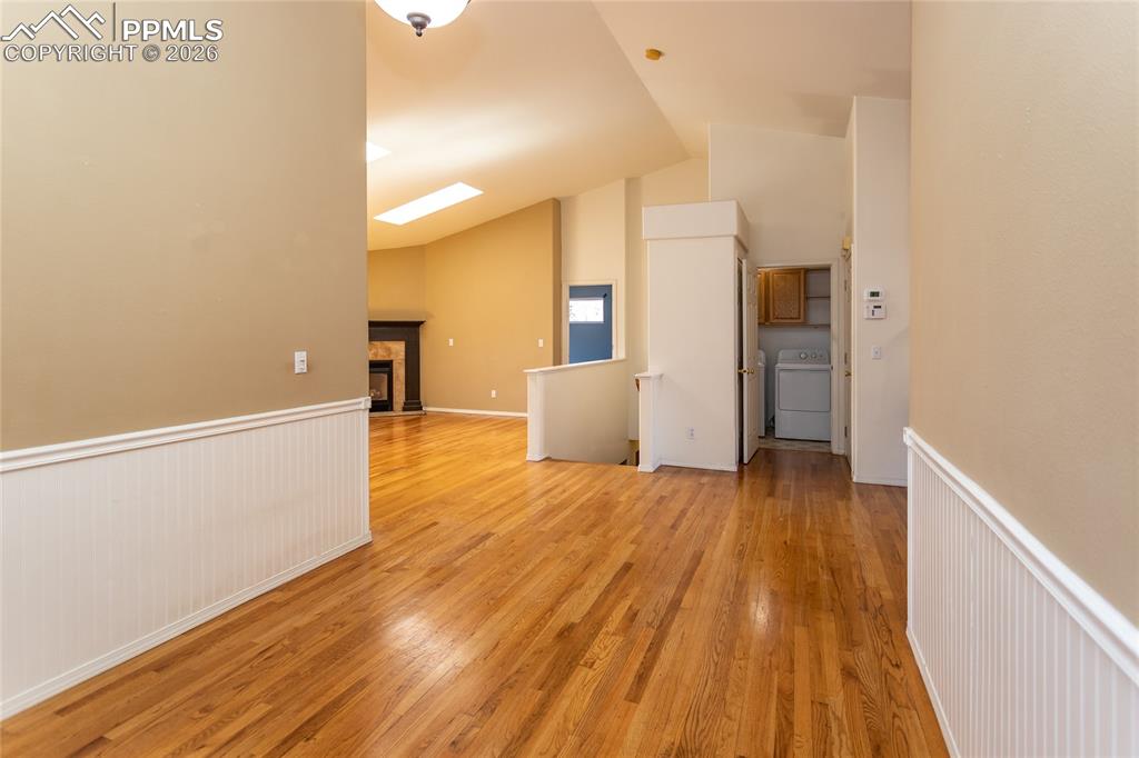 Image 12 of 48: Dining Room