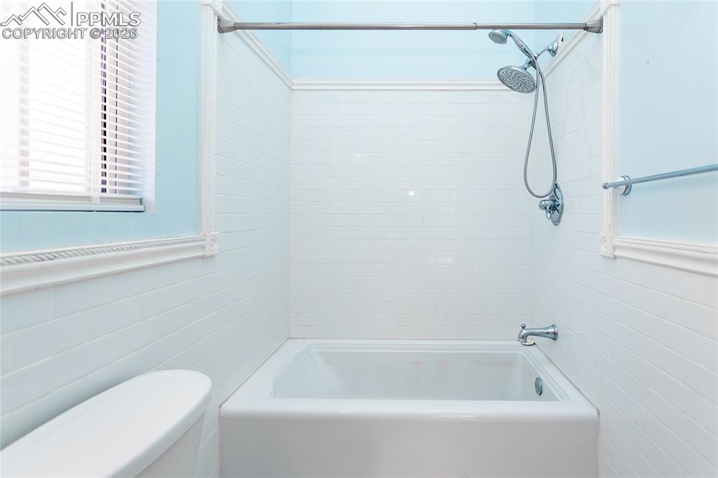 Image 23 of 48: Master Bathroom