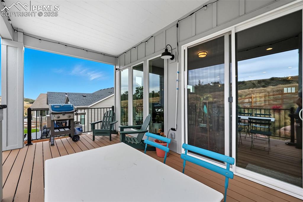 Image 14 of 47: Deck