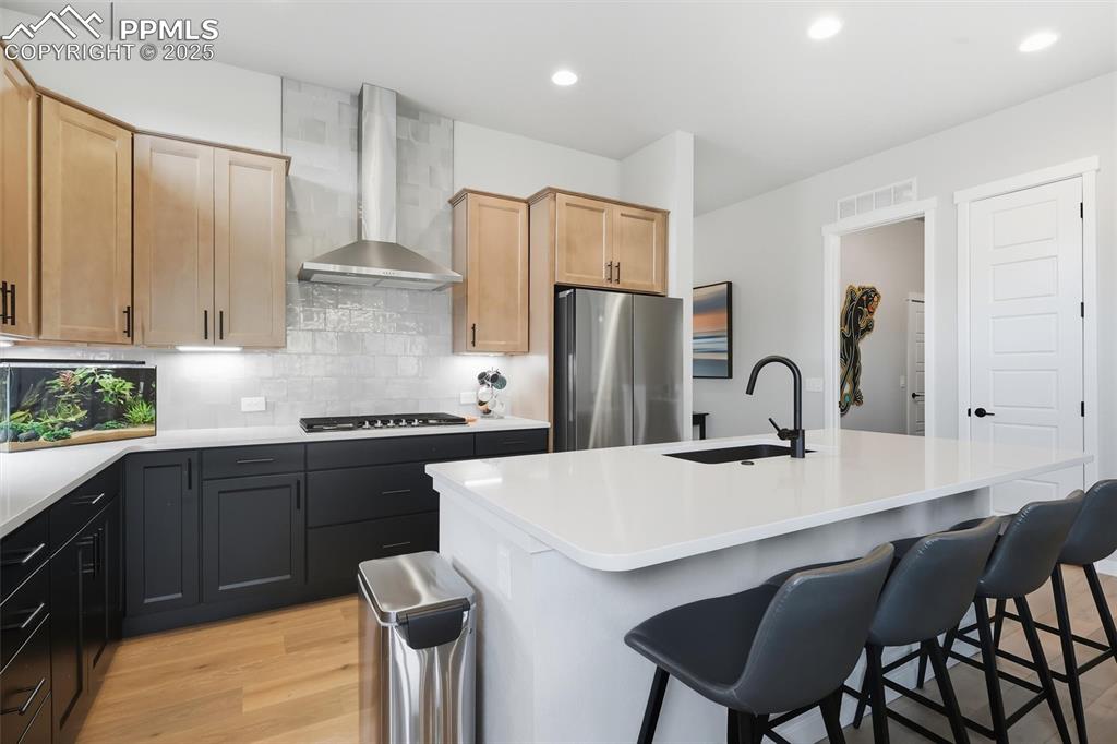 Image 20 of 47: Kitchen