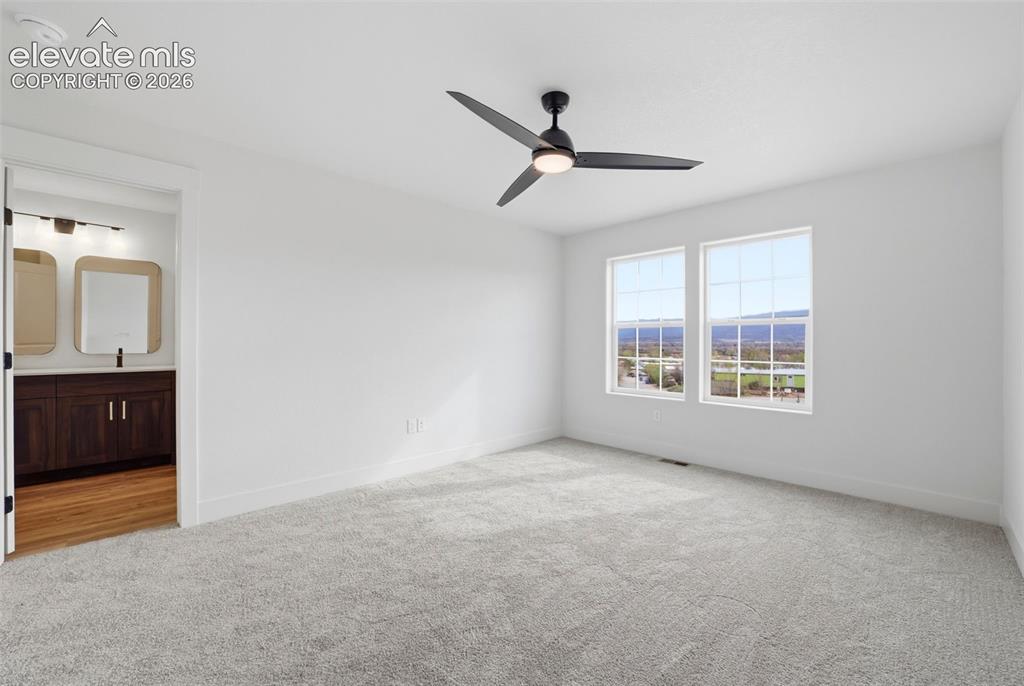 Image 11 of 23: Bedroom