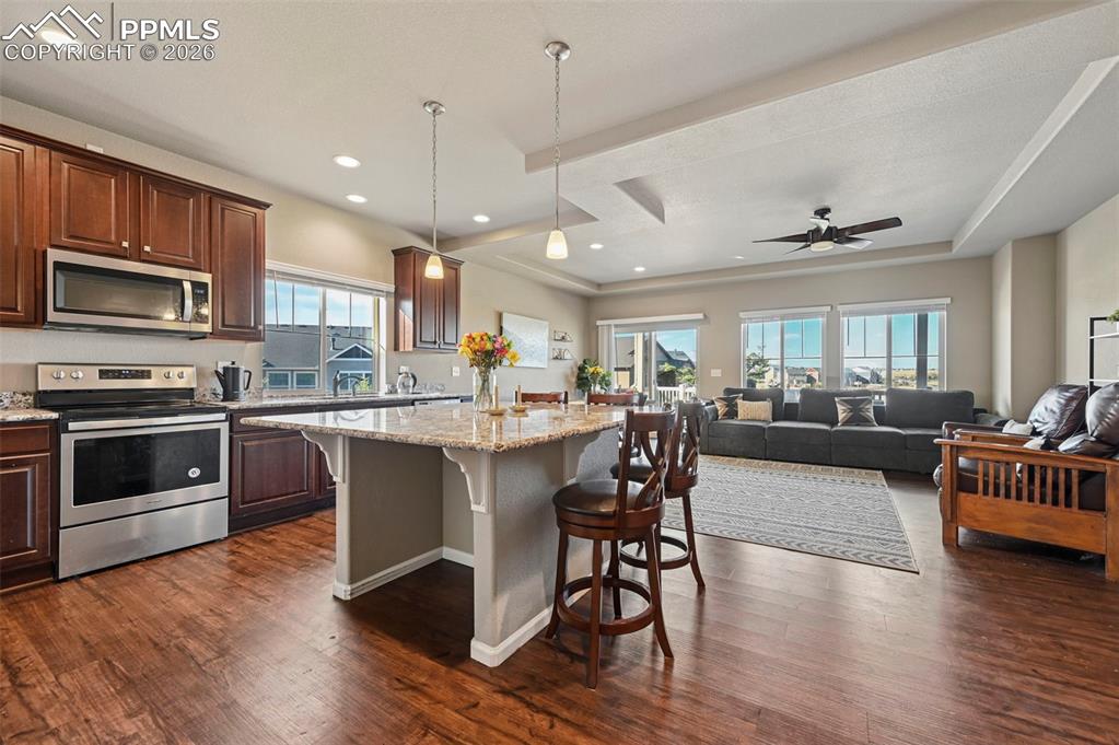 Image 8 of 41: Kitchen
