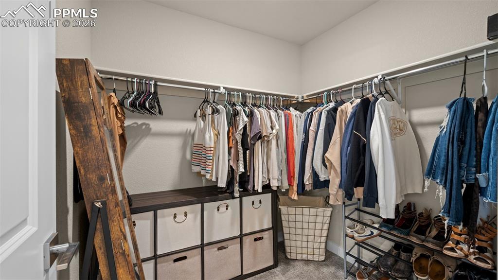 Image 24 of 44: Closet