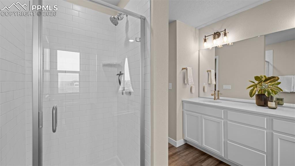 Image 26 of 44: Bathroom