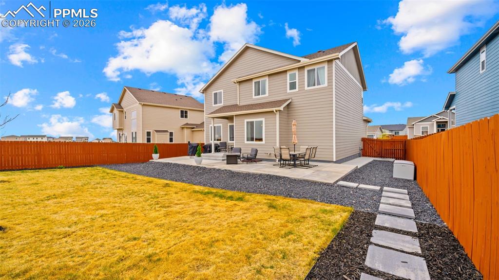 Image 36 of 44: Back of Structure