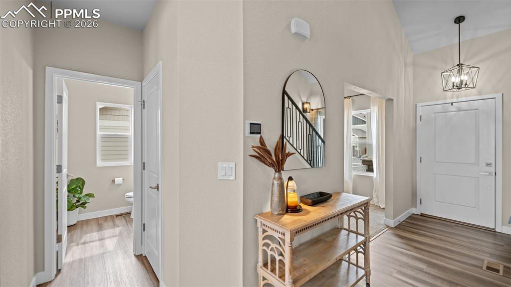 Image 6 of 44: Entry