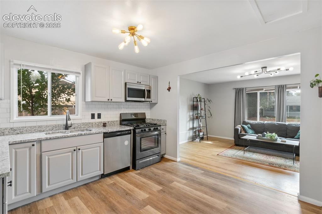 Image 9 of 36: Kitchen
