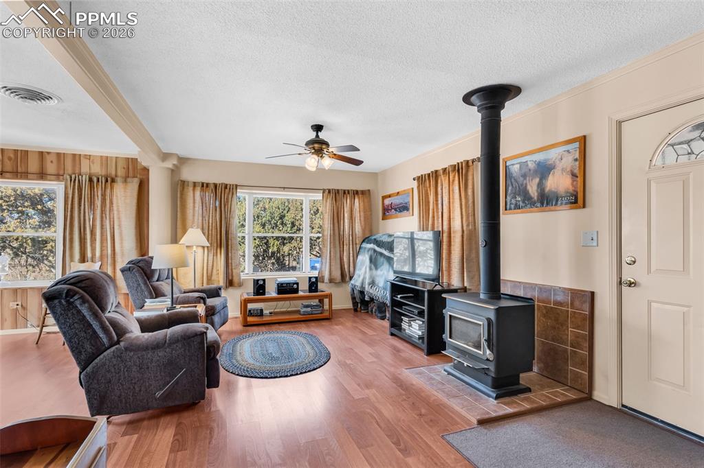 Image 8 of 44: Living Room