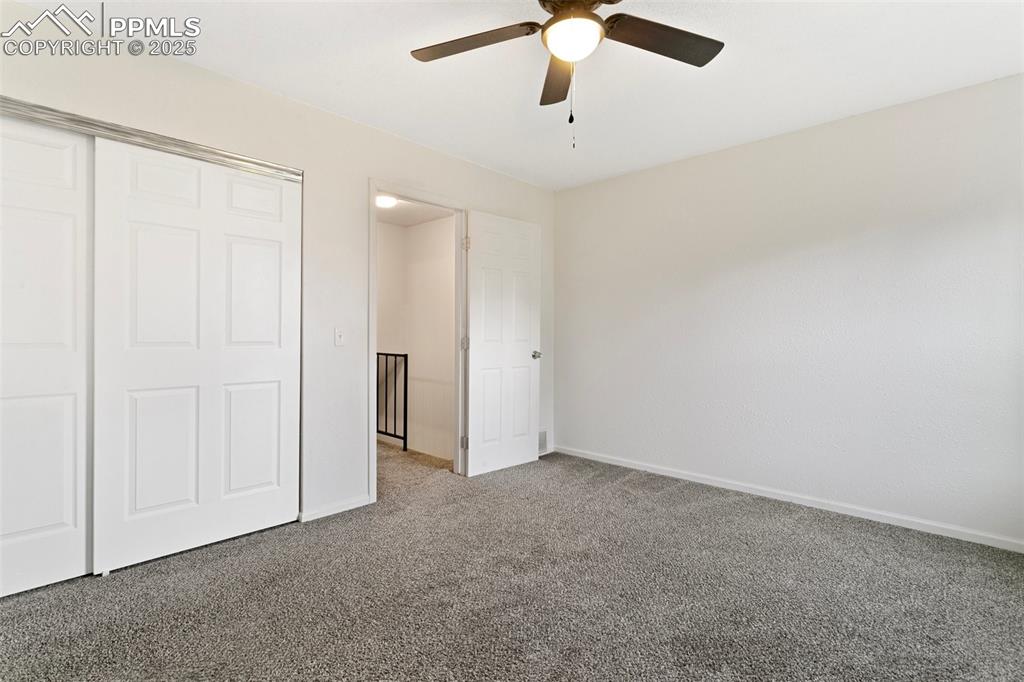 Image 16 of 36: Bedroom