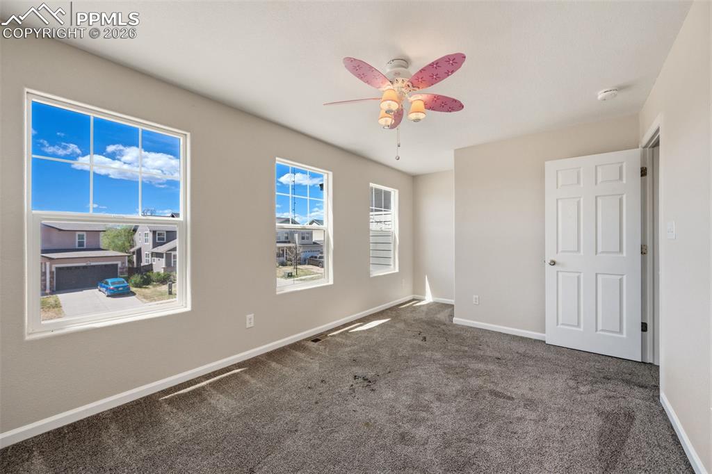 Image 28 of 38: Bedroom