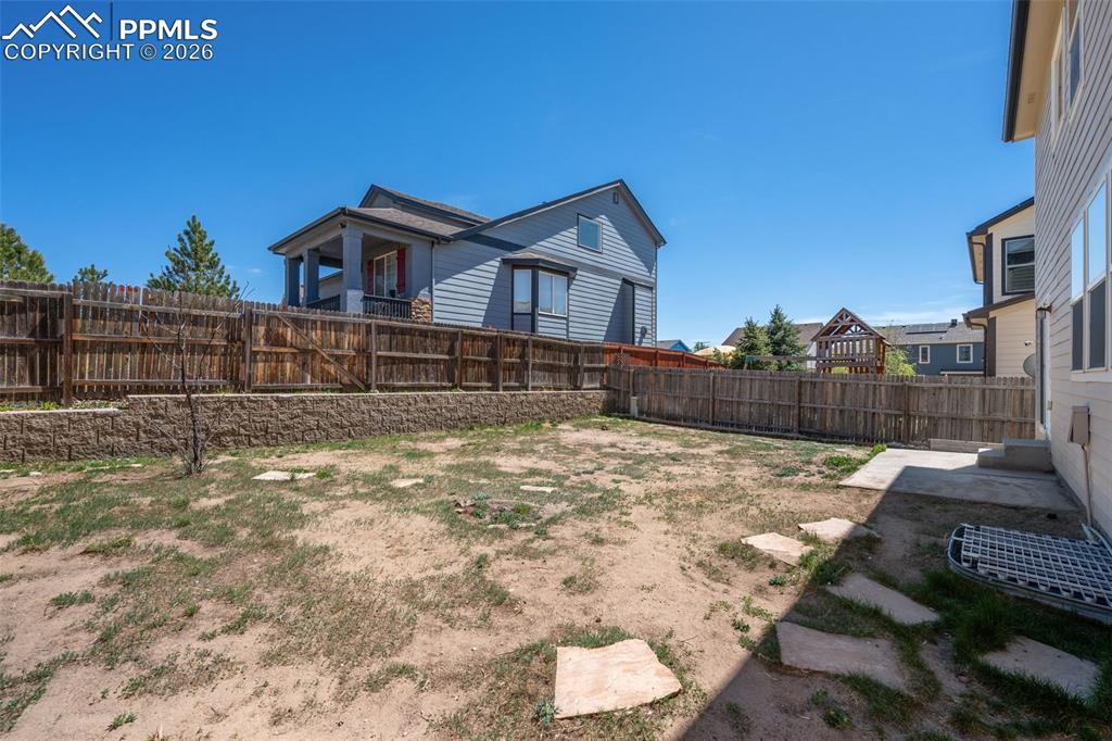 Image 38 of 38: Back of Structure