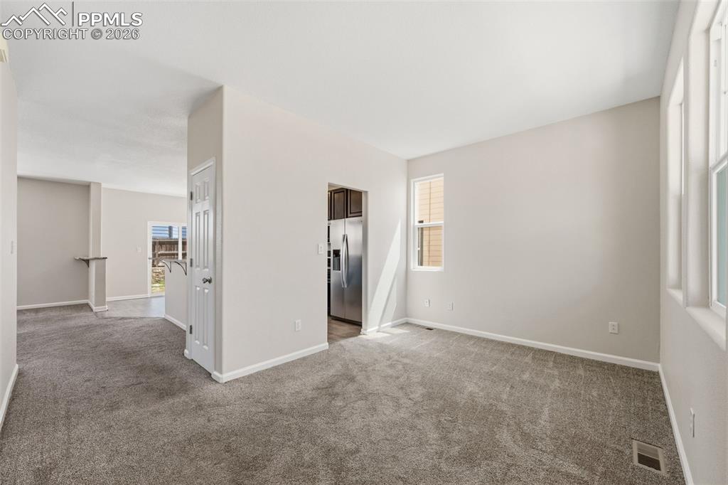 Image 5 of 38: Entry