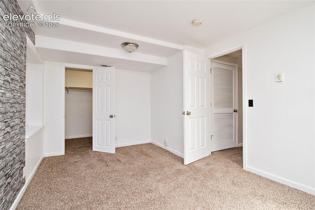 Image 40 of 42: Bedroom