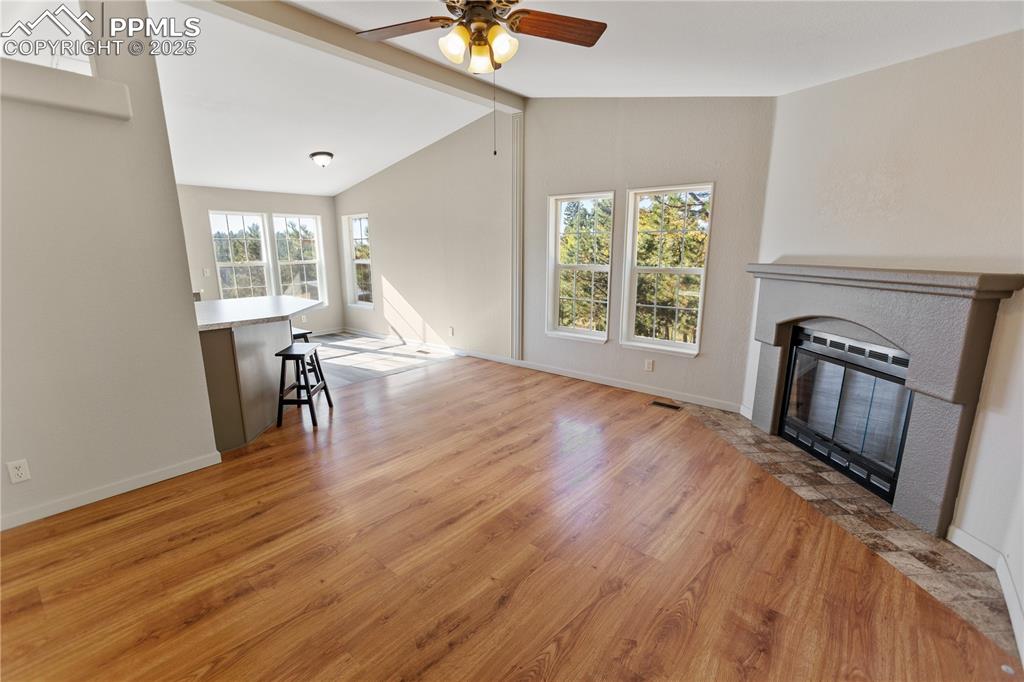 Image 39 of 49: Family Room