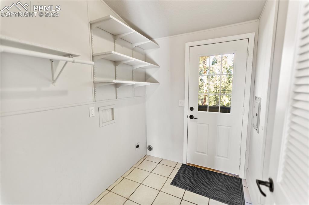 Image 49 of 49: Laundry