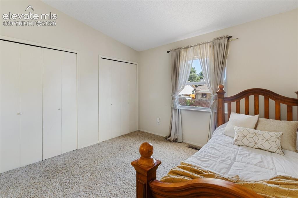 Image 17 of 33: Bedroom