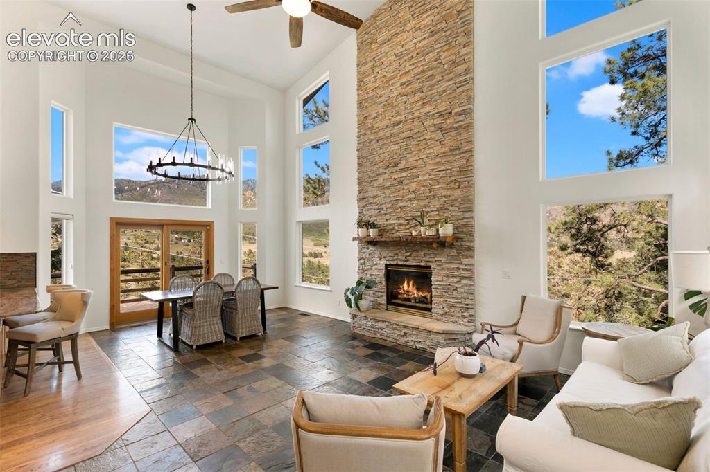 Image 9 of 50: Living Room