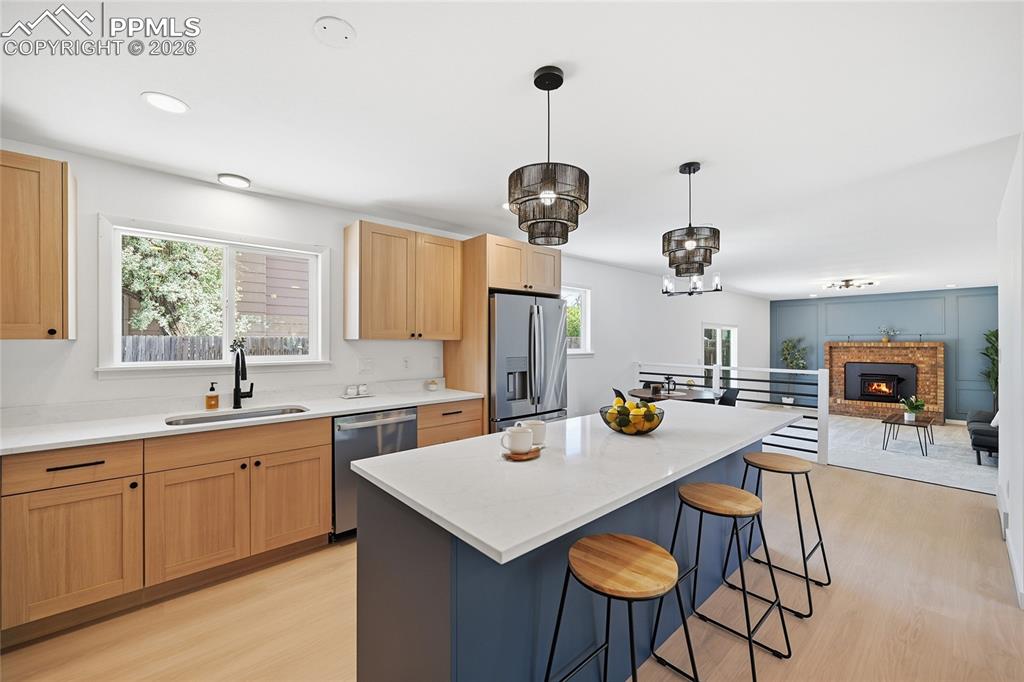 Image 16 of 49: Kitchen