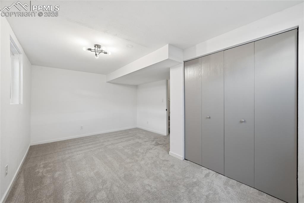 Image 33 of 49: Bedroom