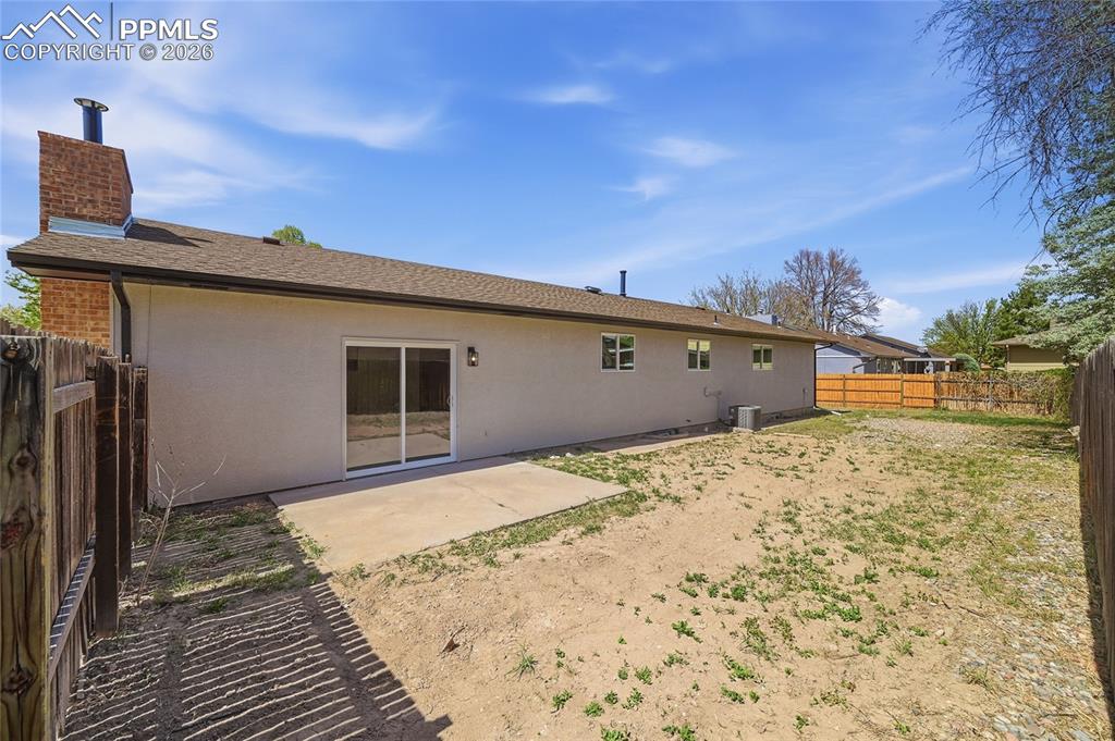 Image 46 of 49: Back of Structure