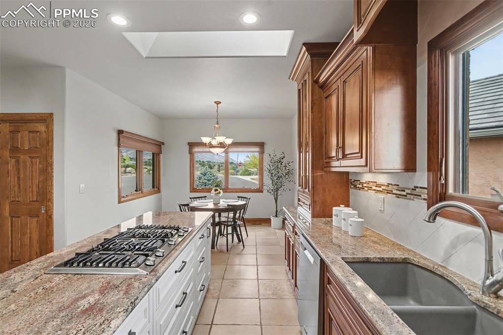 Image 18 of 44: No Description Available