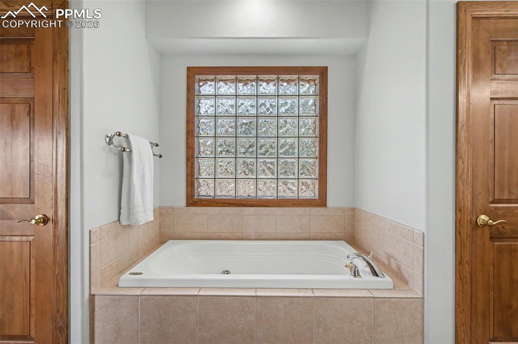 Image 27 of 44: No Description Available